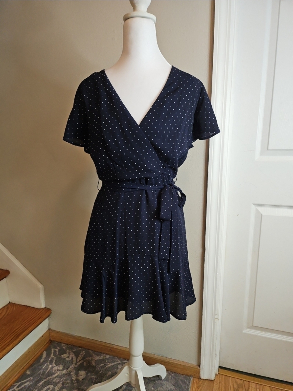 Trixxi Polka Dot Plunge Flowy Dress with Tie Sash Size Small